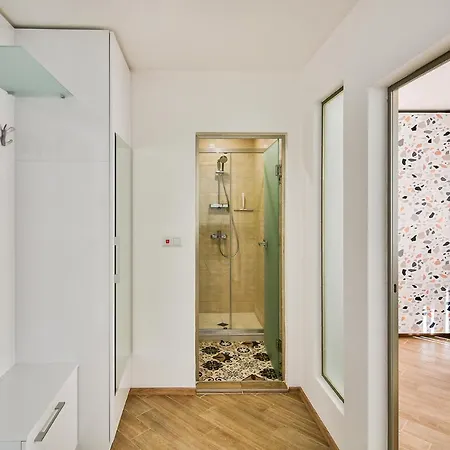 Daire Flat Wi-fi & Streaming