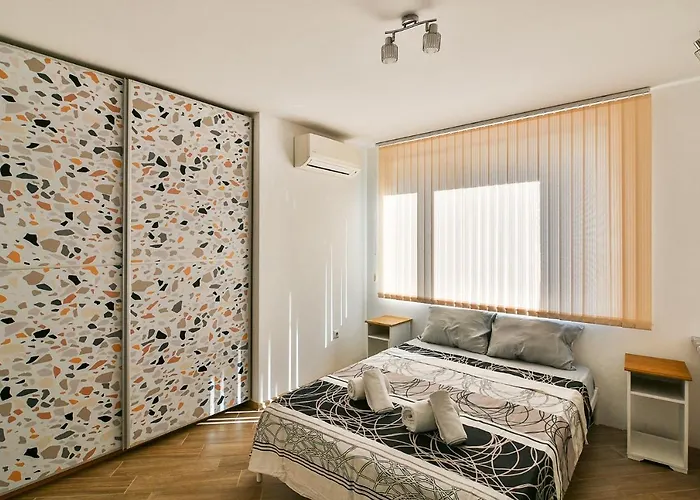 Flat Wi-fi & Streaming * Varna